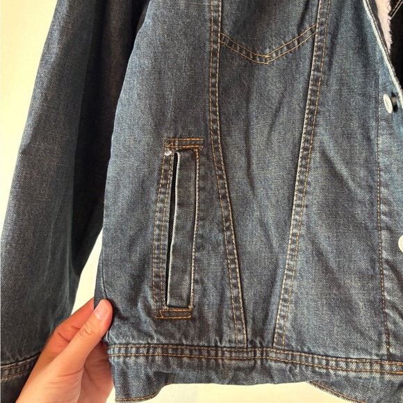 Vintage Levi's Denim Sherpa Jacket - Picture 5 of 6